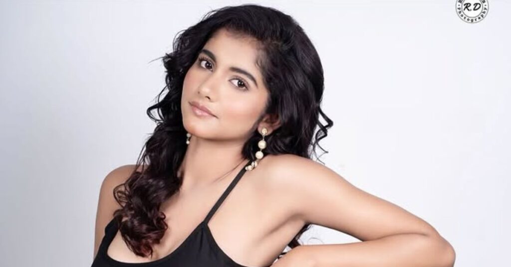 How old is Abhika Malakar? Age and birthday