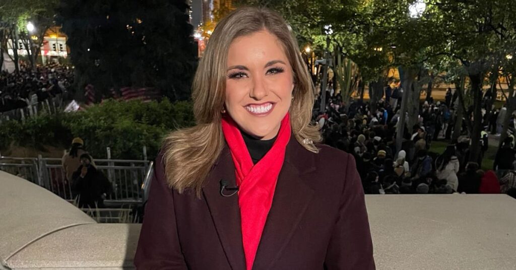 How old is Alyssa Donovan? Age and birthday