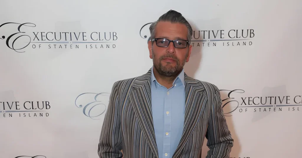 What is Scott LoBaido’s net worth and salary?